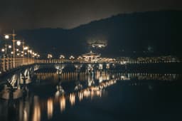 월영교